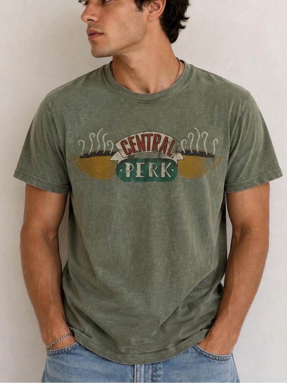 Friends Central Perk Green Graphic T-Shirt Size Small